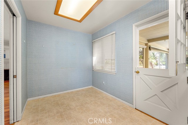 Detail Gallery Image 11 of 25 For 947 Nottingham Dr, Redlands,  CA 92373 - 3 Beds | 2 Baths