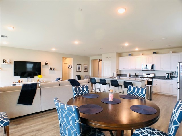 Detail Gallery Image 30 of 66 For 24897 Miners View Ln, Moreno Valley,  CA 92557 - 4 Beds | 2/1 Baths