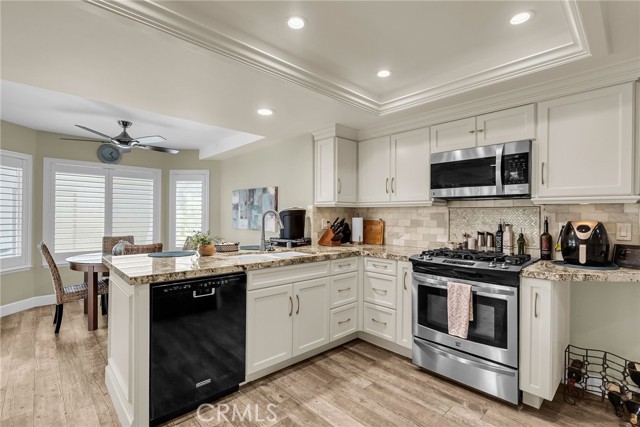 11322 Breithorn Court, Riverside CA: https://media.crmls.org/medias/117d1137-3f4a-4163-866a-ad1c9fc6afed.jpg