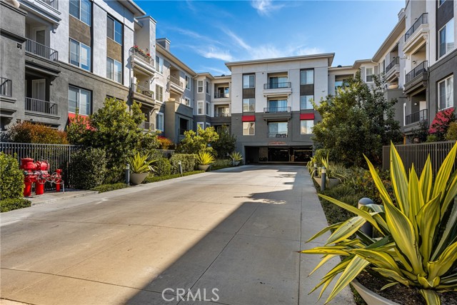Detail Gallery Image 28 of 30 For 1801 E Katella Ave #2023,  Anaheim,  CA 92805 - 2 Beds | 2 Baths
