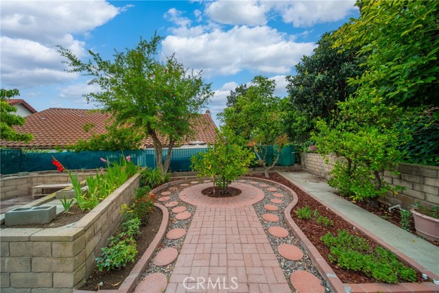 16247 Elza Drive, Hacienda Heights CA: https://media.crmls.org/medias/117e43bc-3343-4462-a295-22ab12db8779.jpg
