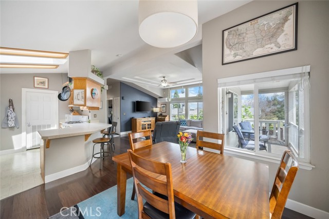 614 Rancho Oaks Drive, San Luis Obispo CA: https://media.crmls.org/medias/117e7bb5-0b4f-4a8a-8417-8b95a57e5003.jpg