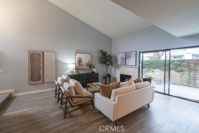 Detail Gallery Image 2 of 52 For 5002 E Atherton, Long Beach,  CA 90815 - 2 Beds | 2/1 Baths