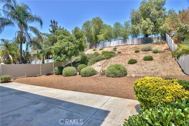 23794 Marin Court, Murrieta CA: https://media.crmls.org/medias/117f9385-dd84-475e-b359-025ea5fa89ea.jpg