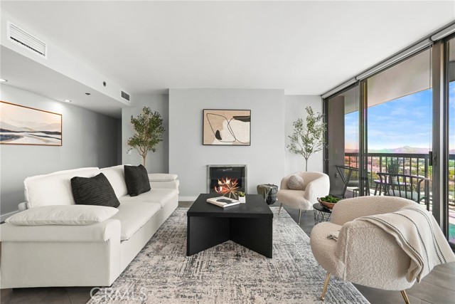 Detail Gallery Image 12 of 66 For 222 Monterey Rd #1203,  Glendale,  CA 91206 - 2 Beds | 2 Baths