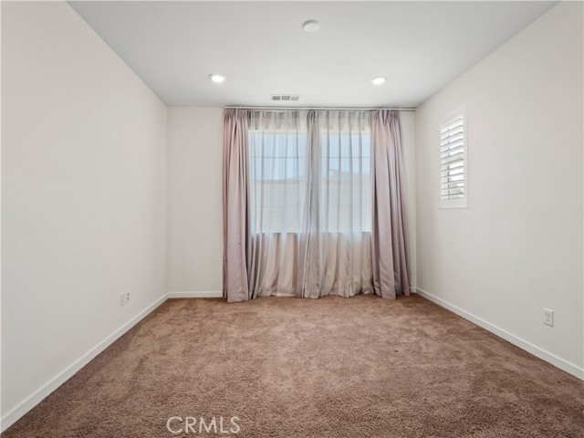 27148 Valley Oak Place, Valencia CA: https://media.crmls.org/medias/11802a84-6df7-4745-abe0-ad55339baa5b.jpg