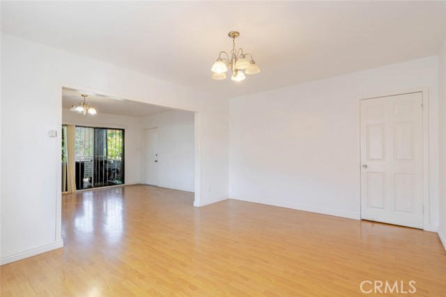 Detail Gallery Image 11 of 32 For 1716 3/4 Winona Bld, Los Angeles,  CA 90027 - 2 Beds | 2 Baths
