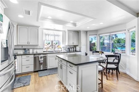Detail Gallery Image 8 of 32 For 25951 Majorca Way, Mission Viejo,  CA 92692 - 3 Beds | 2/1 Baths