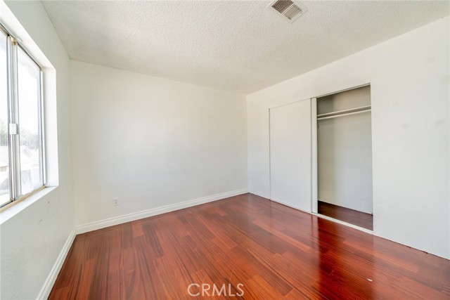 Detail Gallery Image 25 of 41 For 11327 Oakwood Dr, Fontana,  CA 92337 - 3 Beds | 2/1 Baths