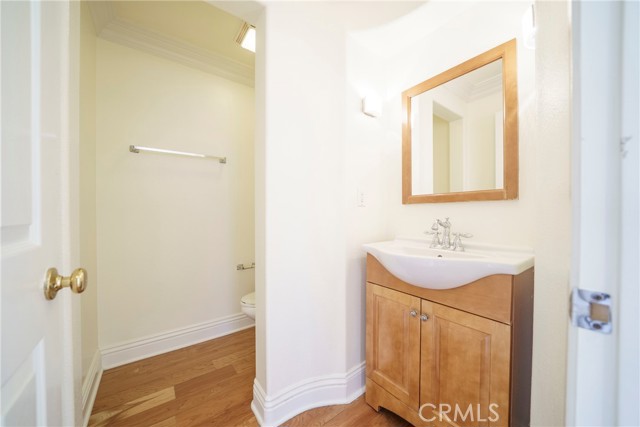 16393 Fox Valley Drive, San Diego CA: https://media.crmls.org/medias/1181b43a-82a0-4239-b26f-bc910cc2f890.jpg