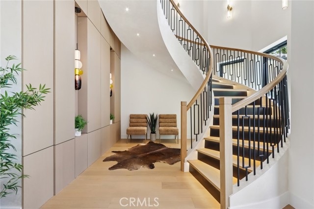 18200 Sheffield Lane, Porter Ranch CA: https://media.crmls.org/medias/11825b44-e101-49f4-b5db-2a69de7f7a75.jpg