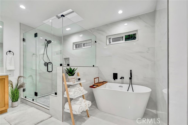 Detail Gallery Image 57 of 75 For 16127 Hartsook St, Encino,  CA 91436 - 4 Beds | 2/1 Baths