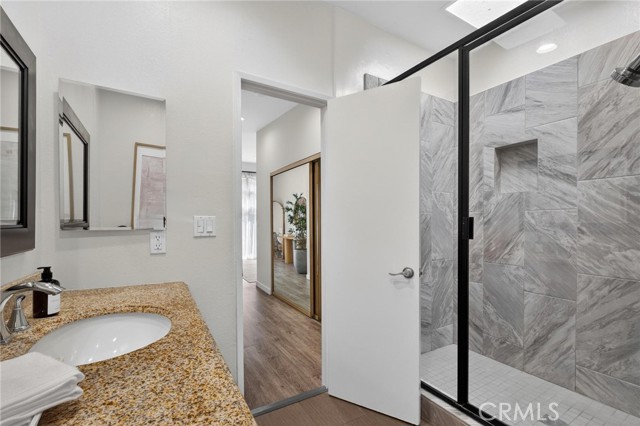 Detail Gallery Image 40 of 46 For 1830 Kelton Ave #5,  Los Angeles,  CA 90025 - 3 Beds | 2/1 Baths