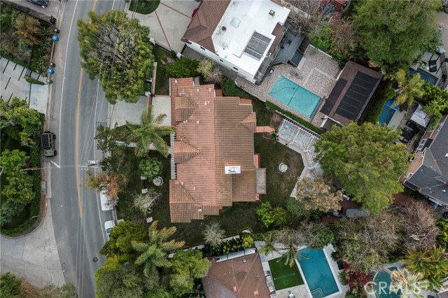 Detail Gallery Image 54 of 59 For 14659 Valley Vista, Sherman Oaks,  CA 91403 - 5 Beds | 4/1 Baths