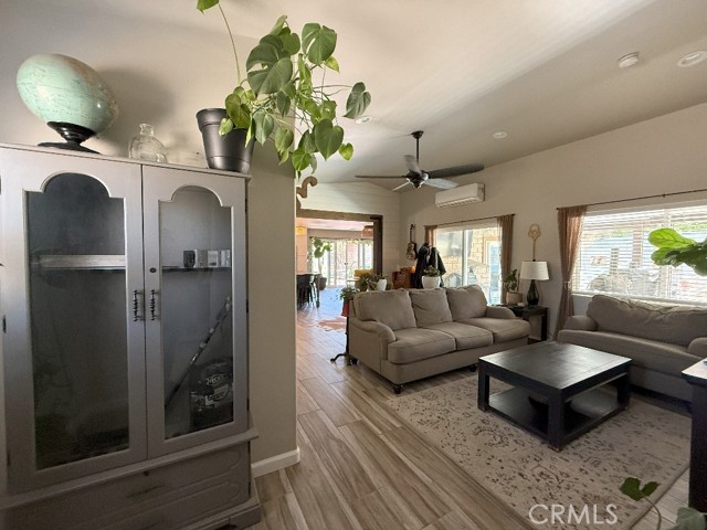 Detail Gallery Image 15 of 42 For 17857 Main St, Hesperia,  CA 92345 - 4 Beds | 3 Baths