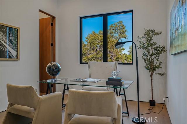 4219 Costello Avenue, Sherman Oaks CA: https://media.crmls.org/medias/118545ec-b812-4ebe-bd66-df99b2808390.jpg