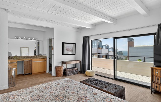 Detail Gallery Image 17 of 27 For 431 Camino De Las Colinas, Redondo Beach,  CA 90277 - 3 Beds | 3 Baths