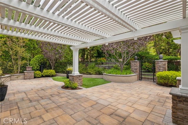 Detail Gallery Image 26 of 40 For 6 Rue Cannes, Newport Beach,  CA 92660 - 3 Beds | 2/1 Baths