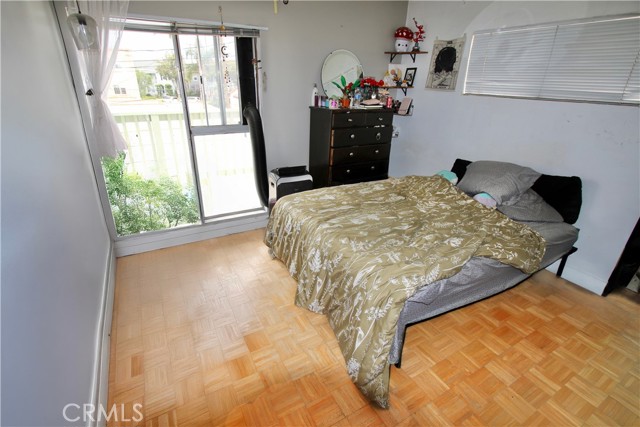 224 Pomona Avenue, Long Beach CA: https://media.crmls.org/medias/11860fff-ee7e-46c8-99ad-0b32f322eb4e.jpg