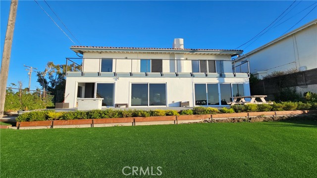 Detail Gallery Image 4 of 10 For 449 Paseo De La Playa, Redondo Beach,  CA 90277 - 4 Beds | 3 Baths