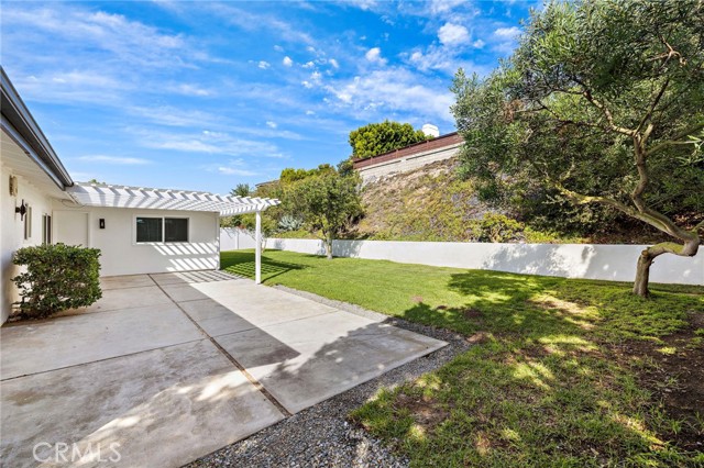 Detail Gallery Image 24 of 29 For 2960 Alta Laguna, Laguna Beach,  CA 92651 - 3 Beds | 2 Baths