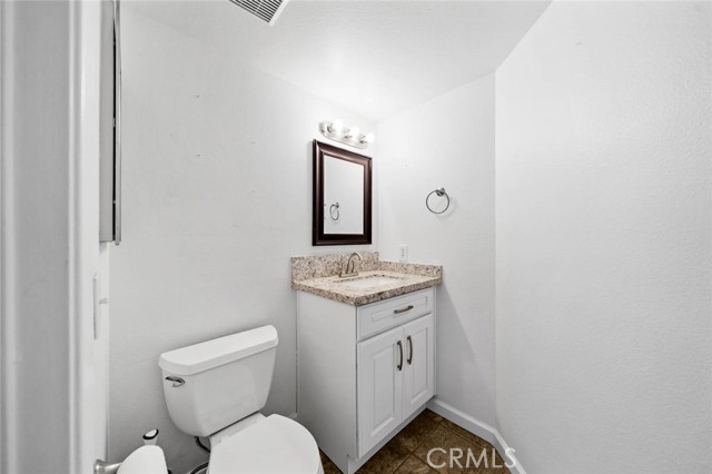 Detail Gallery Image 21 of 27 For 3218 Old Bridgeport Way, San Diego,  CA 92111 - 2 Beds | 2/1 Baths