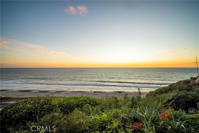 1906 Calle De Los Alamos, San Clemente CA: https://media.crmls.org/medias/1186dea5-4166-4269-beb7-bc39644ff15c.jpg