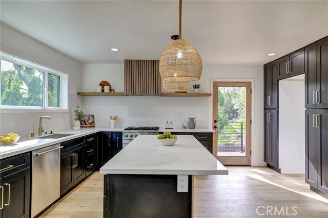 Detail Gallery Image 18 of 34 For 5218 Barker Dr, Los Angeles,  CA 90042 - 3 Beds | 2 Baths