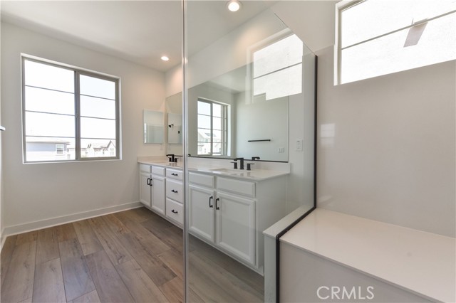 Detail Gallery Image 28 of 39 For 162 Pattern, Irvine,  CA 92618 - 4 Beds | 3 Baths