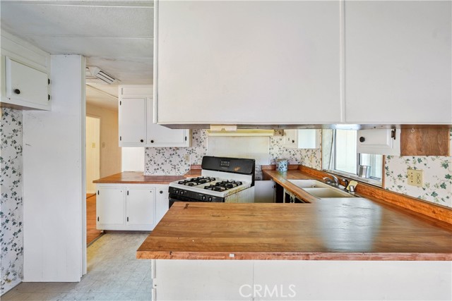 Detail Gallery Image 9 of 39 For 16700 Fox Way, Clearlake Oaks,  CA 95423 - 3 Beds | 2 Baths