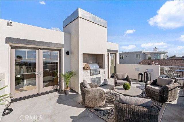 2540 Manhattan Avenue, Hermosa Beach CA: https://media.crmls.org/medias/1187f2d9-7a14-4f9b-9d0a-c5921a4965a6.jpg