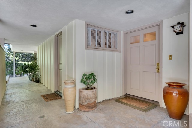 Detail Gallery Image 10 of 67 For 16700 Bosque Dr, Encino,  CA 91436 - 3 Beds | 2/1 Baths