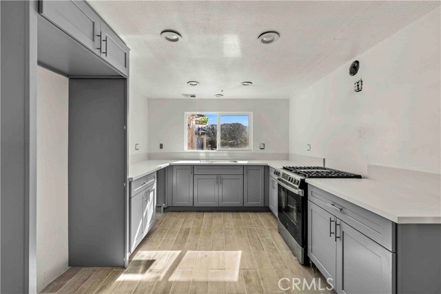 Detail Gallery Image 10 of 54 For 34754 Ellenan, Acton,  CA 93510 - 5 Beds | 4 Baths