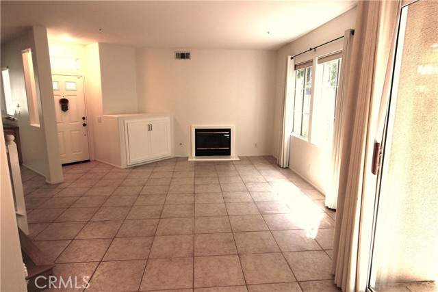 Detail Gallery Image 13 of 55 For 145 Islington, Irvine,  CA 92620 - 3 Beds | 2/1 Baths