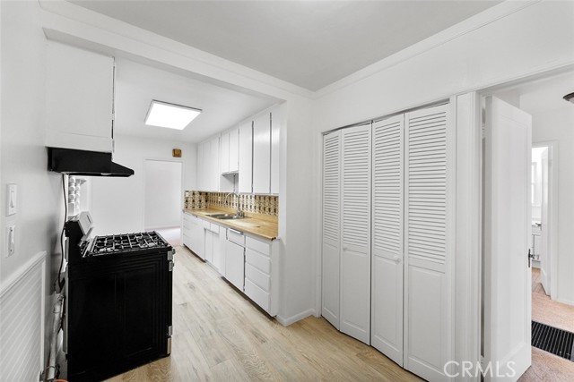 11749 Clarkman Street, Santa Fe Springs CA: https://media.crmls.org/medias/1189c106-4d92-48d1-acb7-4bb4da3b5f7f.jpg