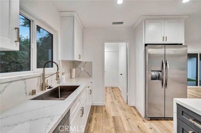 Detail Gallery Image 37 of 75 For 16127 Hartsook St, Encino,  CA 91436 - 4 Beds | 2/1 Baths