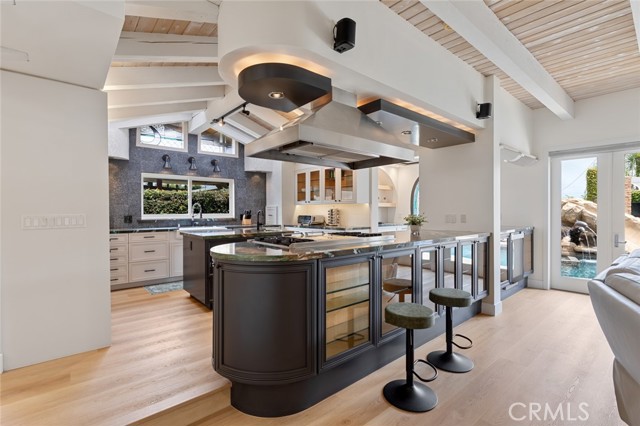 22224 Reynolds Drive, Torrance CA: https://media.crmls.org/medias/118ac3d8-22bd-49c4-a238-7d9203abedb4.jpg