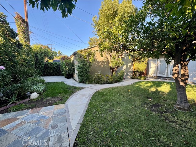 Detail Gallery Image 27 of 29 For 5821 Columbus Ave, Van Nuys,  CA 91411 - 4 Beds | 2 Baths