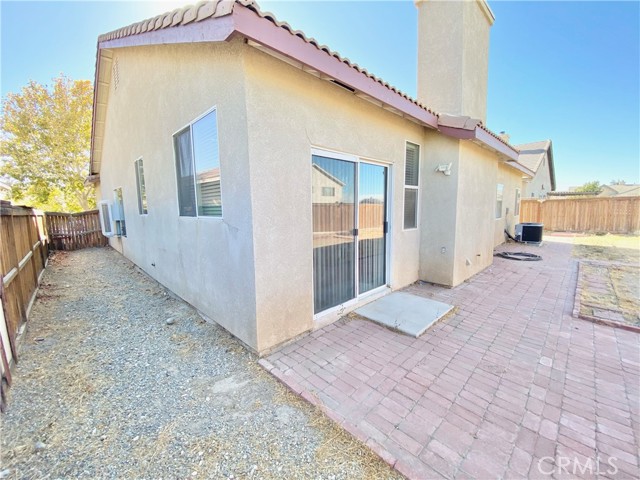 Detail Gallery Image 17 of 31 For 11720 Trailwood St, Victorville,  CA 92392 - 4 Beds | 2 Baths