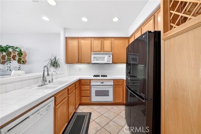 Detail Gallery Image 15 of 38 For 28501 Salerno Dr, Trabuco Canyon,  CA 92679 - 2 Beds | 2 Baths