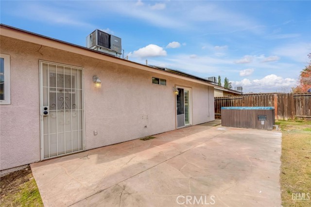 Detail Gallery Image 28 of 29 For 6724 Hammond Way, Bakersfield,  CA 93307 - 3 Beds | 2 Baths