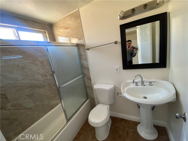 Detail Gallery Image 8 of 31 For 1206 W Mcfadden Ave, Santa Ana,  CA 92707 - 4 Beds | 2 Baths