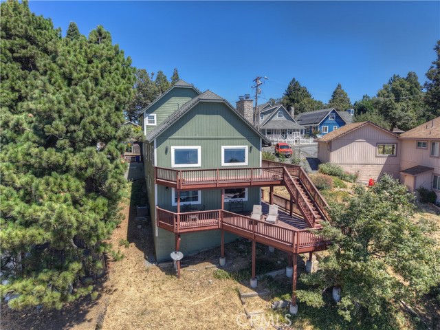 Detail Gallery Image 4 of 44 For 22665 Valley View Dr, Crestline,  CA 92325 - 4 Beds | 3 Baths