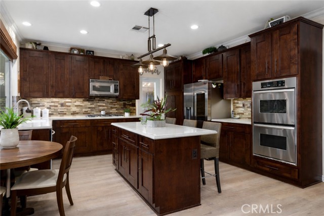 Detail Gallery Image 23 of 72 For 2384 Canyon Crest, La Verne,  CA 91750 - 5 Beds | 3 Baths