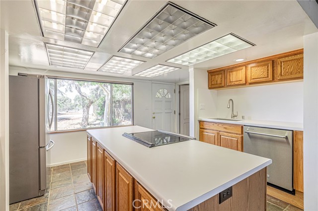 4819 Columbia Way, Lancaster CA: https://media.crmls.org/medias/118f1b5b-426d-4f9e-9717-a5921c59e3dc.jpg