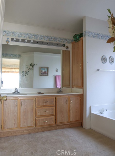 10961 Desert Lawn Drive, Calimesa CA: https://media.crmls.org/medias/118f7468-dae8-4622-856d-bbbee61ee893.jpg