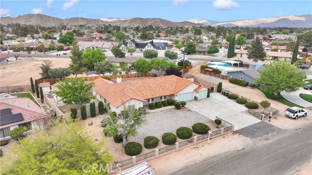 Detail Gallery Image 37 of 44 For 19804 Haida Rd, Apple Valley,  CA 92307 - 4 Beds | 3 Baths