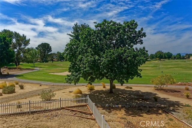 Detail Gallery Image 27 of 32 For 14989 Blue Grass Dr, Helendale,  CA 92342 - 4 Beds | 3 Baths