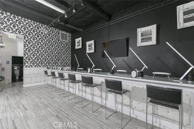 13041 Victory, Valley Glen CA: https://media.crmls.org/medias/119031db-4bbd-4dab-851c-a2e9040c71ab.jpg