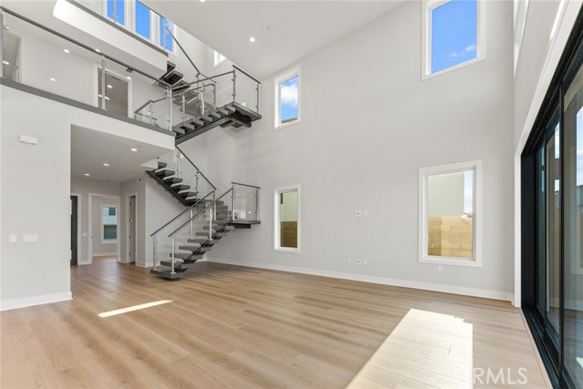 Detail Gallery Image 13 of 56 For 209 Stage, Irvine,  CA 92618 - 5 Beds | 5 Baths